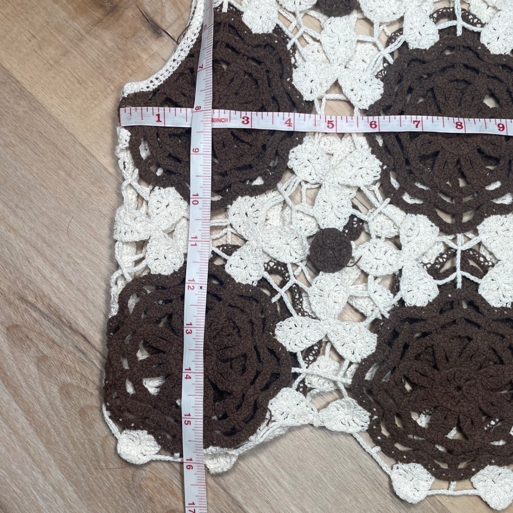 Rebellion Again Women XS Brown Cream Crochet Floral Crop Top Vest 27588 Boho - Picture 6 of 7